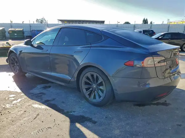 5YJSA1E28LF363965 2020 TESLA MODEL S - Image 2