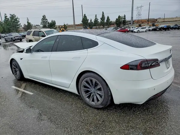5YJSA1E28LF400576 2020 TESLA MODEL S - Image 2