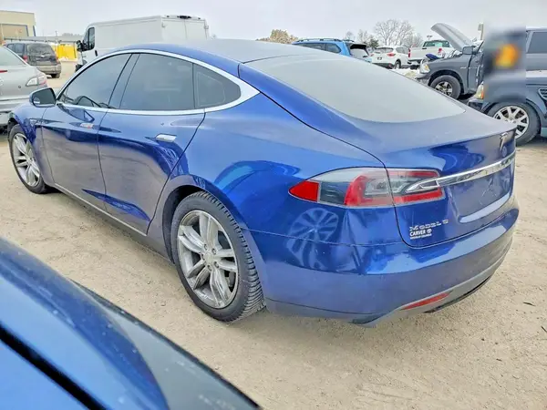 5YJSA1E29GF120672 2016 TESLA MODEL S - Image 2
