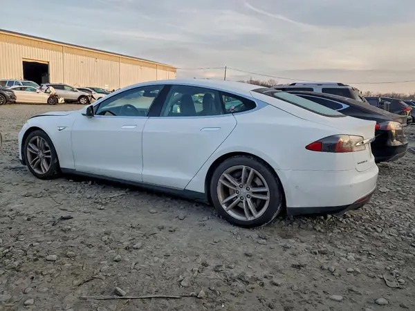5YJSA1E29GF122521 2016 TESLA MODEL S - Image 2
