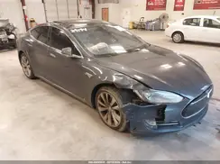 5YJSA1E29GF123667 2016 TESLA MODEL S