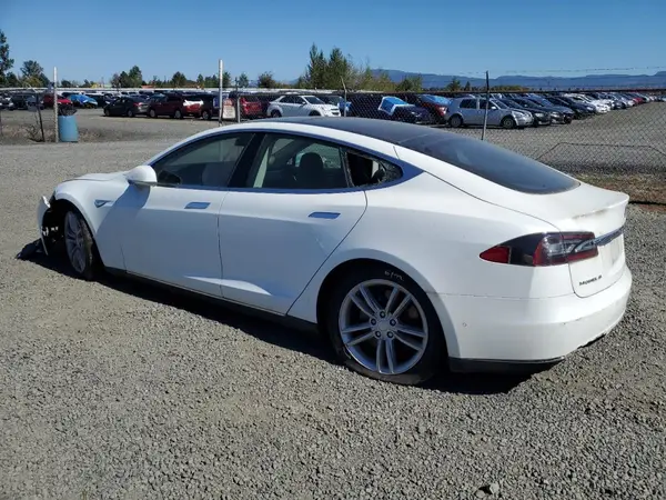 5YJSA1E29GF133647 2016 TESLA MODEL S - Image 2
