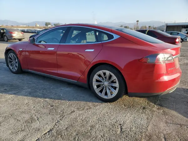 5YJSA1E29GF135625 2016 TESLA MODEL S - Image 2