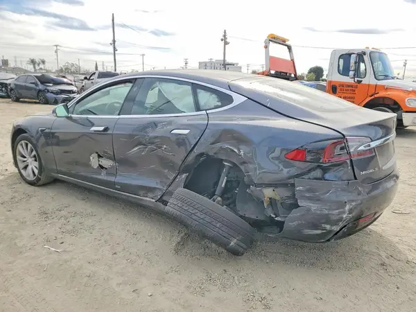 5YJSA1E29GF166910 2016 TESLA MODEL S - Image 2