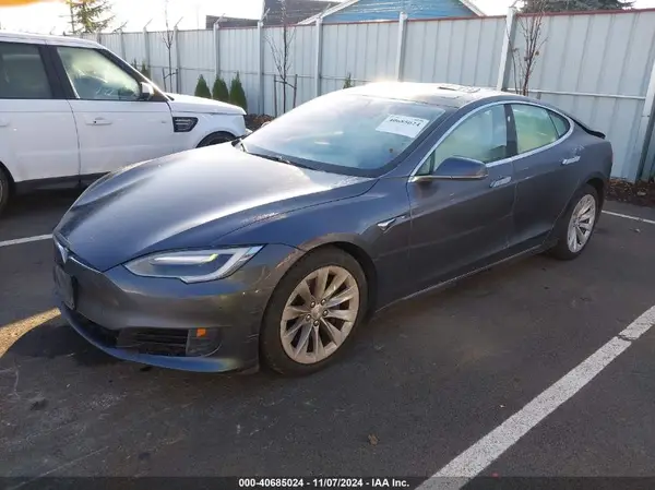 5YJSA1E29HF180372 2017 TESLA MODEL S - Image 2