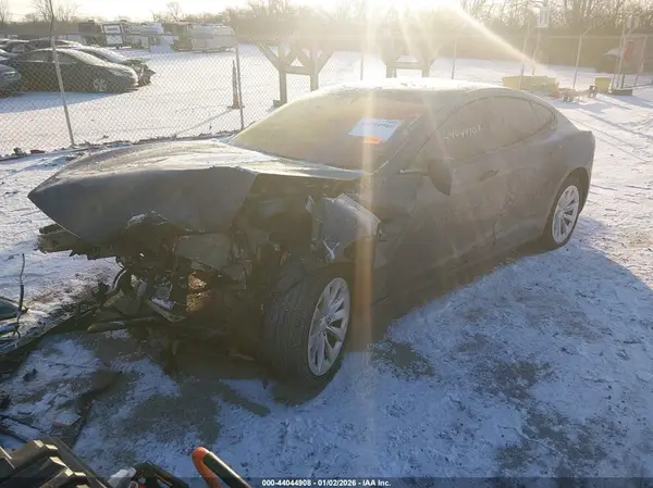 5YJSA1E29HF199200 2017 TESLA MODEL S - Image 2
