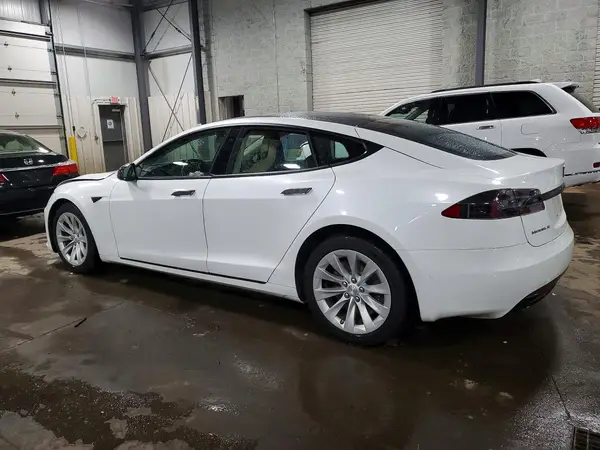 5YJSA1E29HF205559 2017 TESLA MODEL S - Image 2