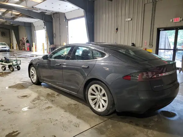 5YJSA1E29HF210731 2017 TESLA MODEL S - Image 2