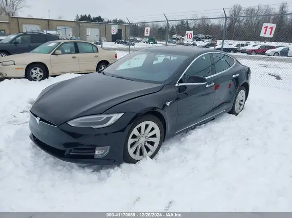 5YJSA1E29HF229912 2017 TESLA MODEL S - Image 2