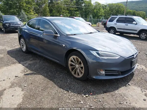 5YJSA1E29JF243508 2018 TESLA MODEL S - Image 1