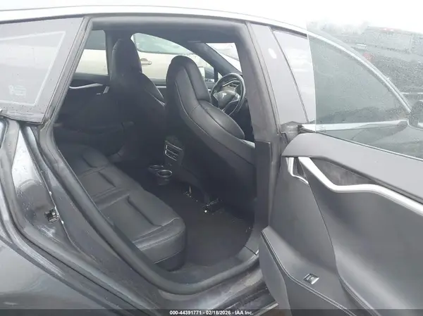5YJSA1E29JF244870 2018 TESLA MODEL S - Image 8