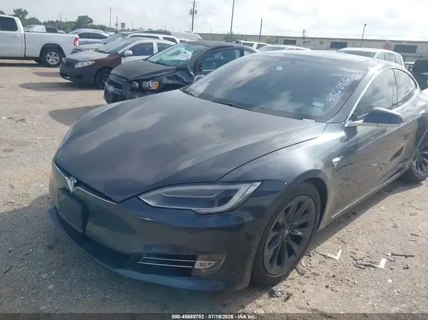 5YJSA1E29JF245288 2018 TESLA MODEL S - Image 2