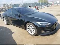 5YJSA1E29JF248806 2018 TESLA MODEL S
