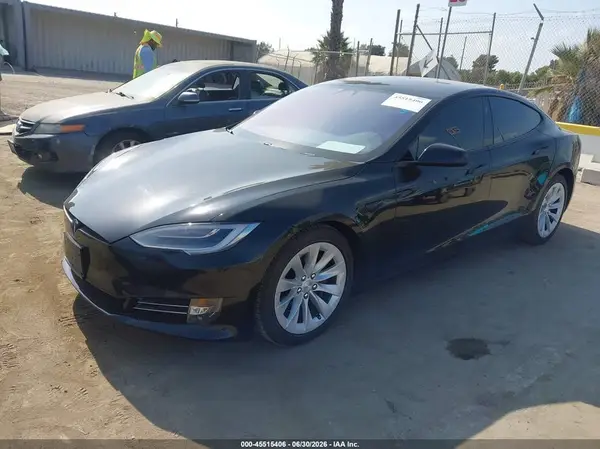 5YJSA1E29JF248806 2018 TESLA MODEL S - Image 2