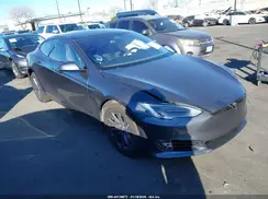 5YJSA1E29JF249826 2018 TESLA MODEL S