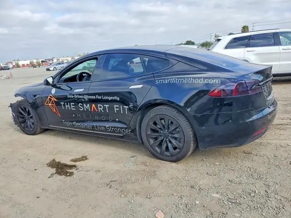 5YJSA1E29JF261670 2018 TESLA MODEL S - Image 2
