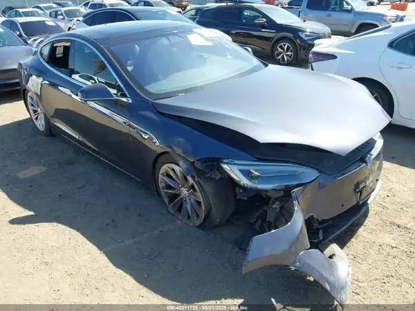 5YJSA1E29JF265301 2018 TESLA MODEL S - Image 1