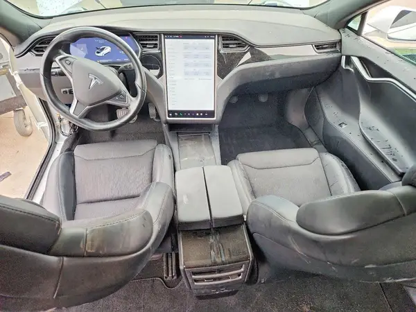 5YJSA1E29JF268778 2018 TESLA MODEL S - Image 8
