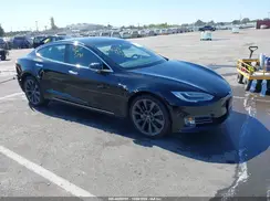 5YJSA1E29JF272619 2018 TESLA MODEL S