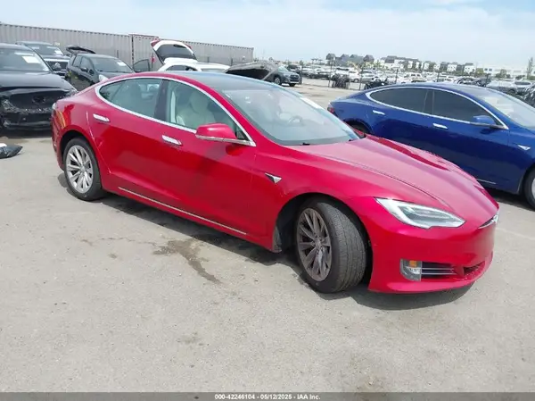 5YJSA1E29JF273494 2018 TESLA MODEL S - Image 1