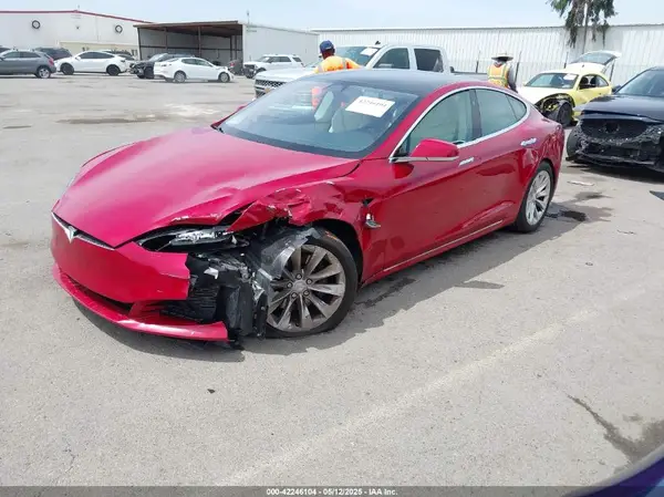 5YJSA1E29JF273494 2018 TESLA MODEL S - Image 2