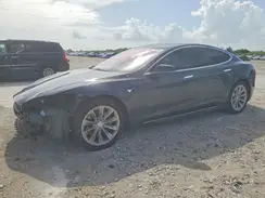 5YJSA1E29JF275522 2018 TESLA MODEL S