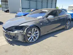5YJSA1E29JF276136 2018 TESLA MODEL S