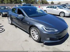 5YJSA1E29JF277044 2018 TESLA MODEL S
