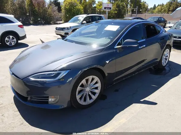 5YJSA1E29JF277044 2018 TESLA MODEL S - Image 2