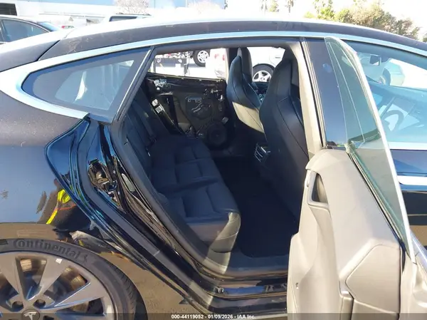 5YJSA1E29JF281563 2018 TESLA MODEL S - Image 8