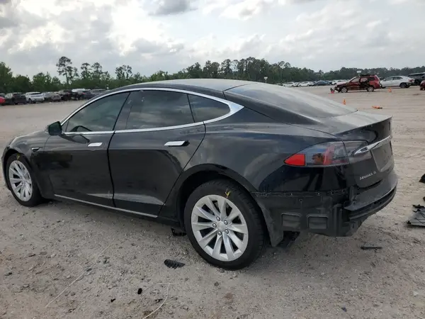 5YJSA1E29JF281854 2018 TESLA MODEL S - Image 2