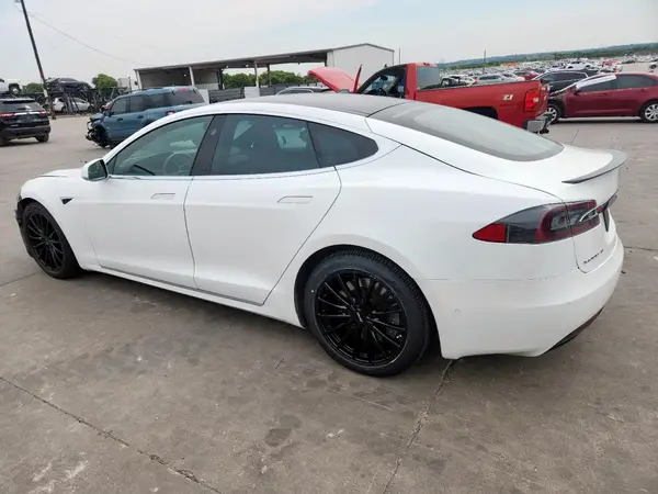 5YJSA1E29JF286441 2018 TESLA MODEL S - Image 2
