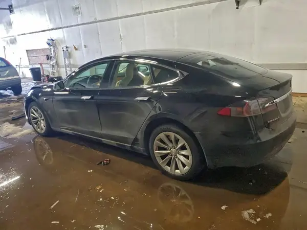 5YJSA1E29JF291672 2018 TESLA MODEL S - Image 2