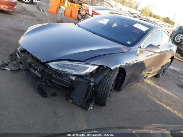 5YJSA1E29JF294474 2018 TESLA MODEL S - Image 2