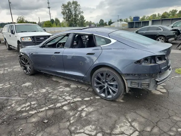 5YJSA1E29KF305264 2019 TESLA MODEL S - Image 2