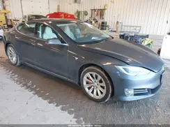 5YJSA1E29KF305927 2019 TESLA MODEL S