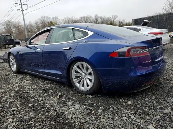 5YJSA1E29KF305944 2019 TESLA MODEL S - Image 2