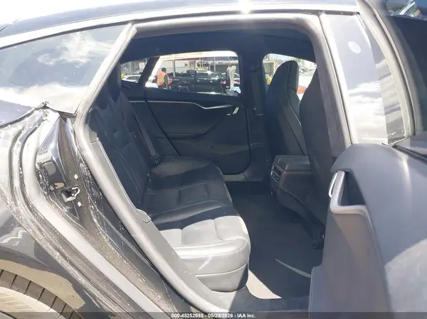 5YJSA1E29KF306592 2019 TESLA MODEL S - Image 8