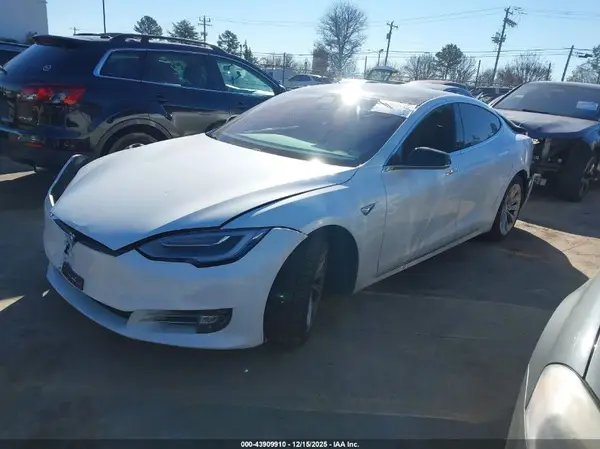 5YJSA1E29KF337311 2019 TESLA MODEL S - Image 2