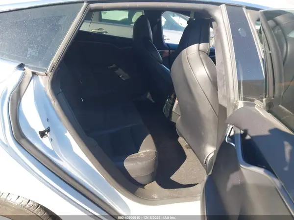 5YJSA1E29KF337311 2019 TESLA MODEL S - Image 8