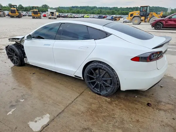 5YJSA1E29KF340659 2019 TESLA MODEL S - Image 2