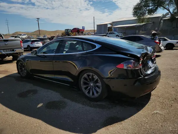 5YJSA1E29LF379270 2020 TESLA MODEL S - Image 2