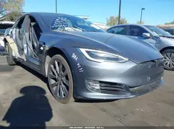 5YJSA1E29LF379723 2020 TESLA MODEL S