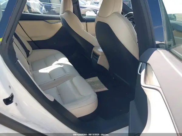 5YJSA1E29LF389023 2020 TESLA MODEL S - Image 8