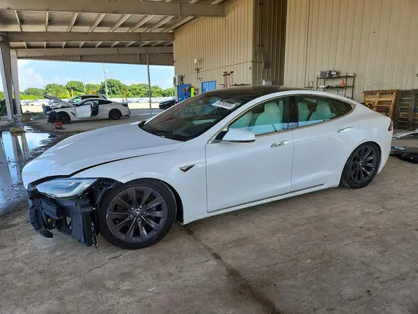 5YJSA1E29LF409299 2020 TESLA MODEL S - Image 1