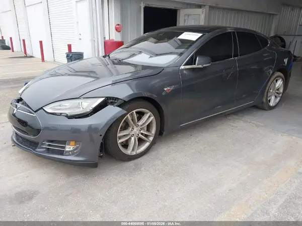 5YJSA1E2XGF122396 2016 TESLA MODEL S - Image 2