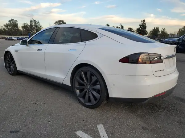 5YJSA1E2XGF122852 2016 TESLA MODEL S - Image 2