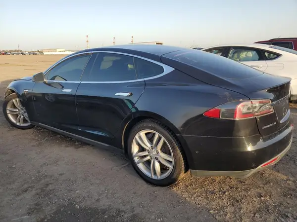5YJSA1E2XGF126609 2016 TESLA MODEL S - Image 2