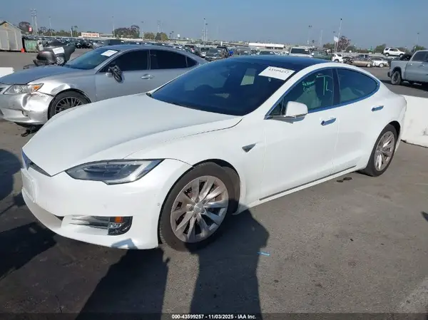 5YJSA1E2XGF138954 2016 TESLA MODEL S - Image 2