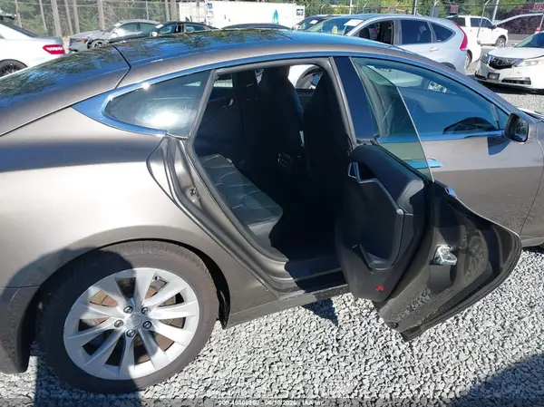 5YJSA1E2XGF152451 2016 TESLA MODEL S - Image 8